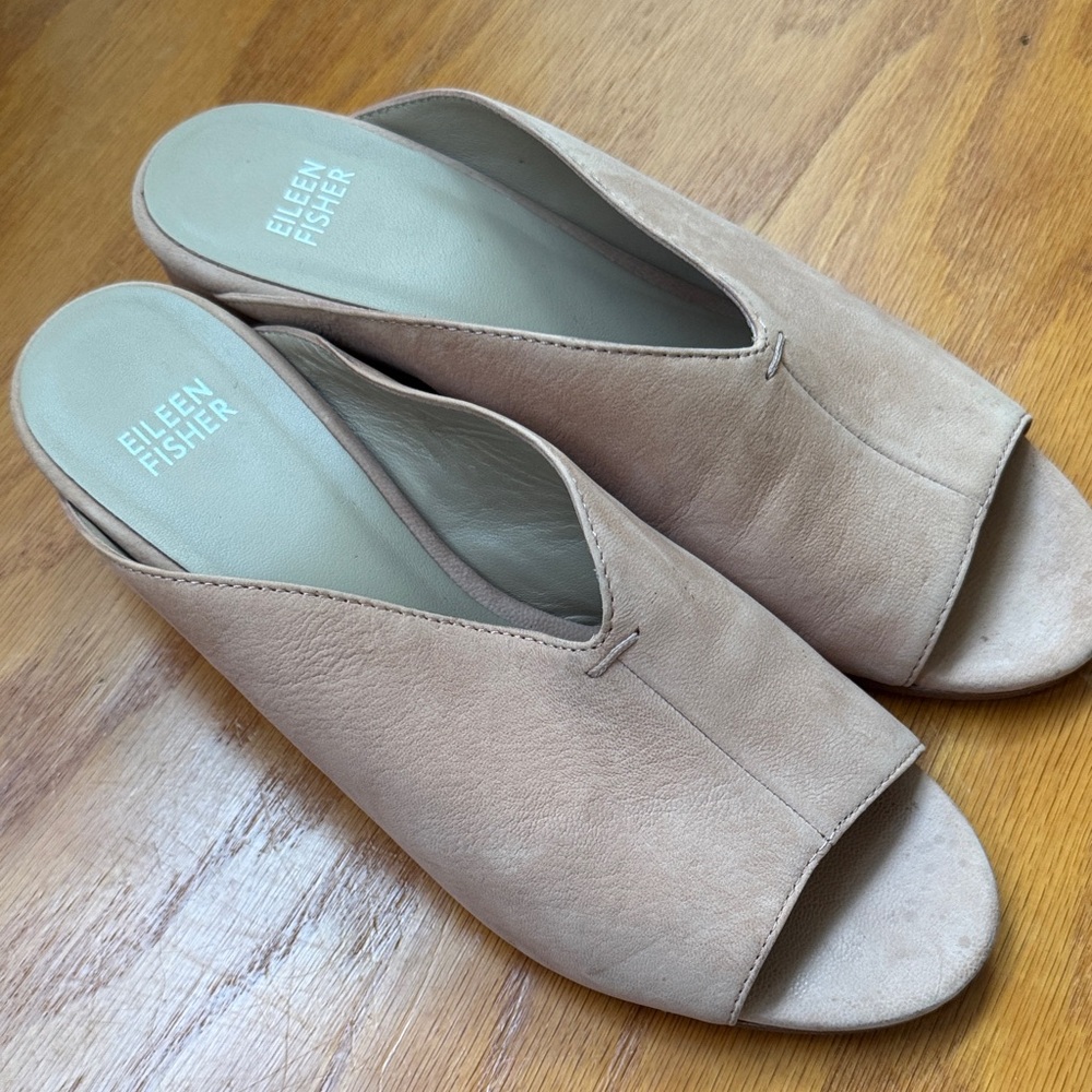 Eileen Fisher Women's Cream Mules